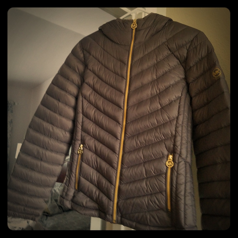 Down filled puffer jacket